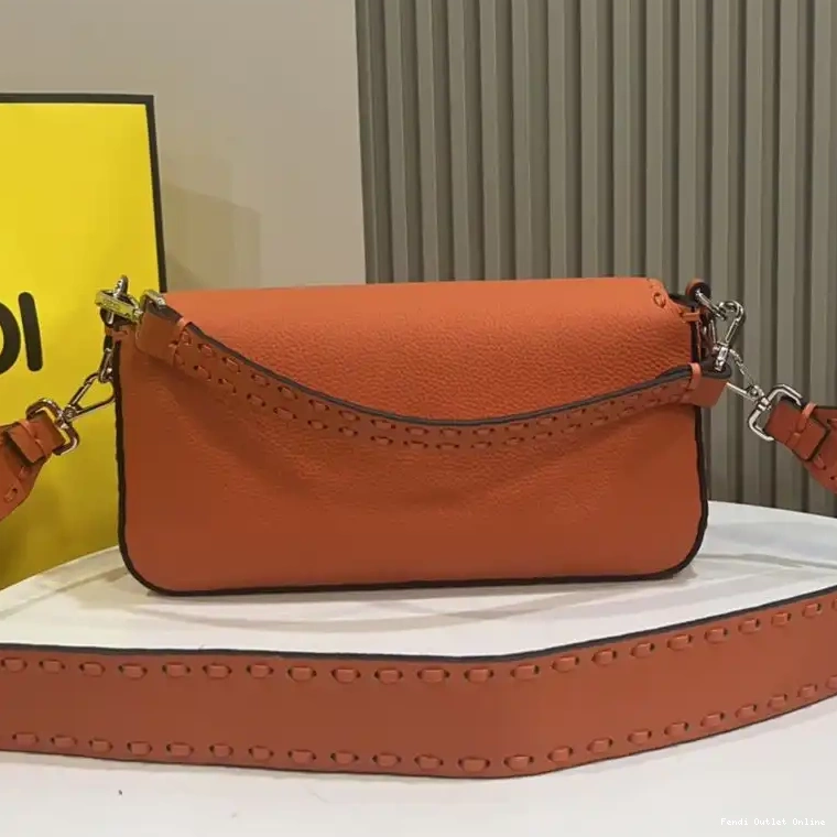 Affordable Selleria Fendi Orange Medium Cuoio In Romano Leather Bag Baguette 0617